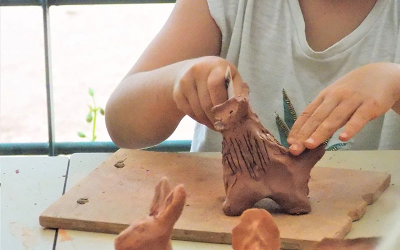 animation poterie aux mercredis du col de Crie